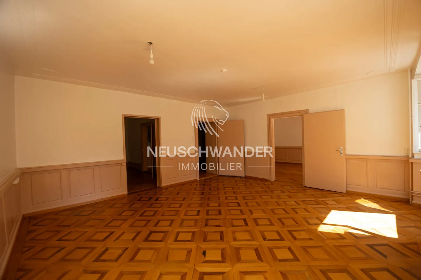 Edificio ad uso misto in vendita - Foto 5 di 13