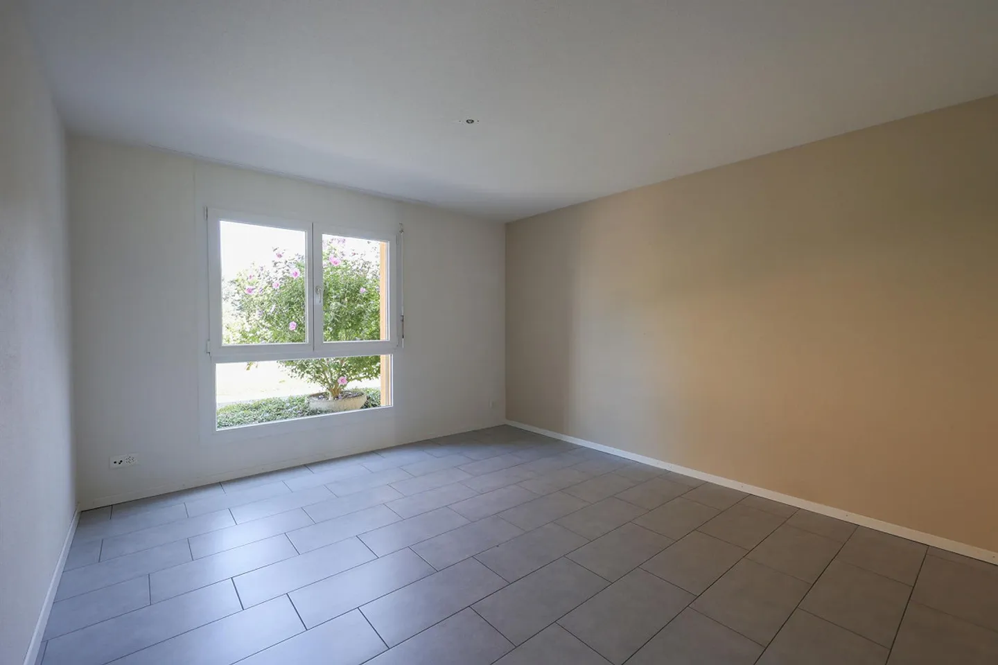 Welcome to your new dream apartment! - Photo 4 of 8