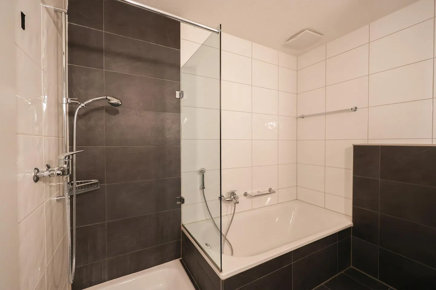 Welcome to your new dream apartment! - Photo 6 of 8