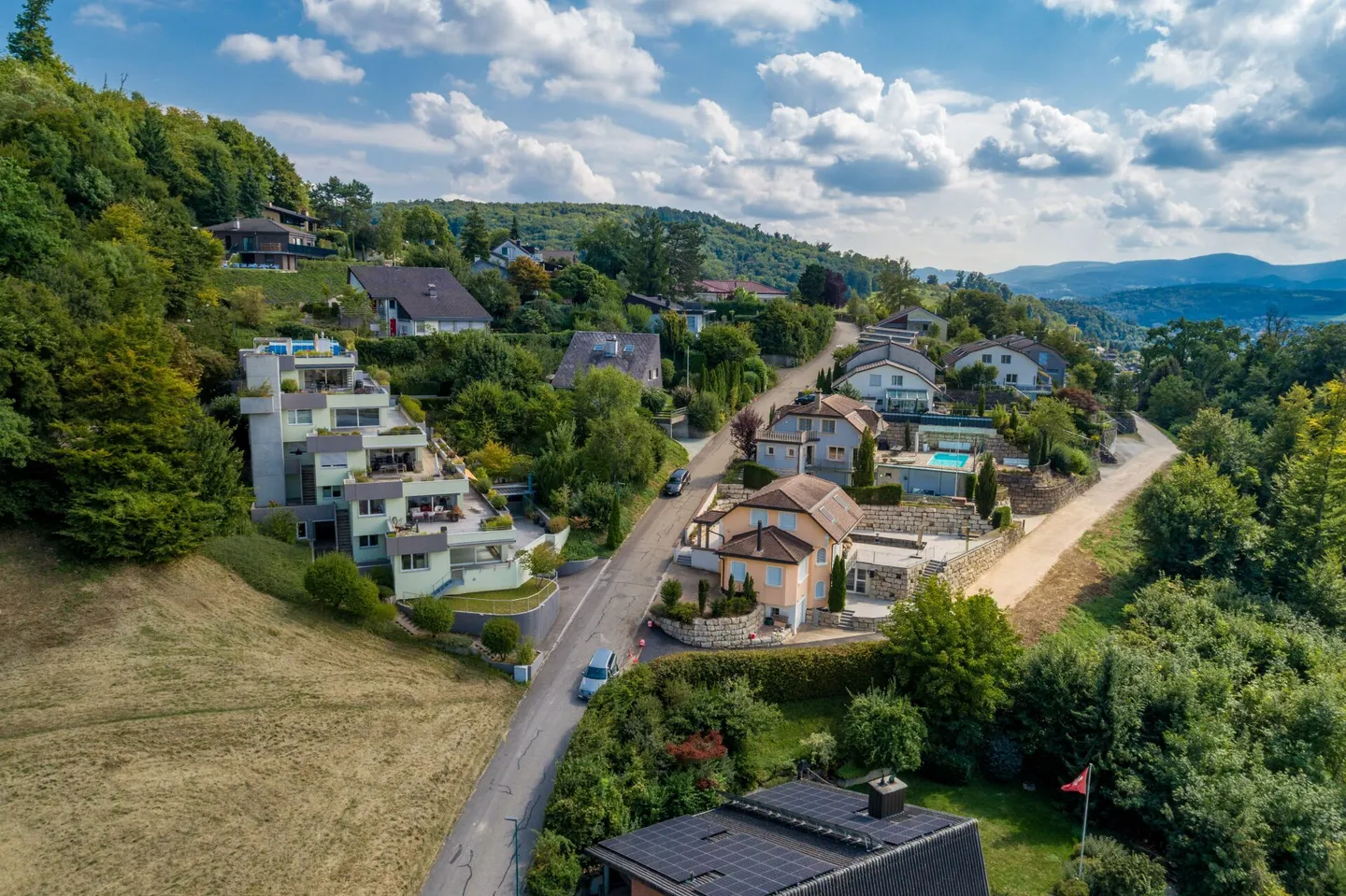 Appartamento con terrazza di 303 m² di spazio esterno e abitabile - come in una casa unifamiliare - Foto 1 di 11