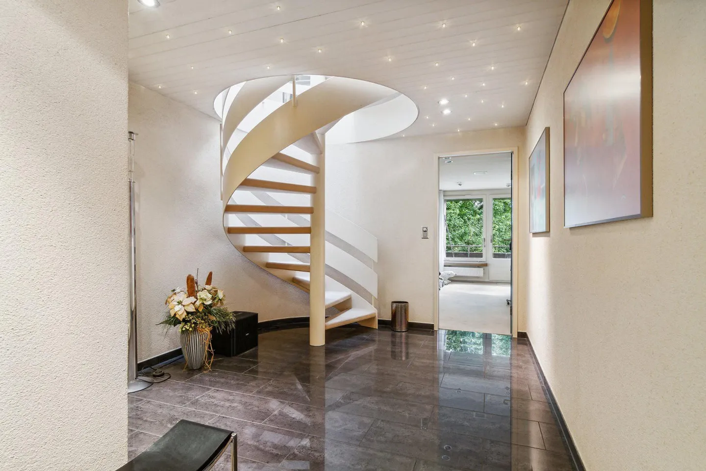 Vie élégante avec vue – Votre rêve de maisonette à Liestal - Photo 2 sur 13