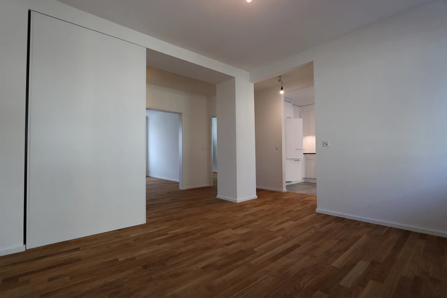 Appartamento 5.5 stanze in posizione centrale - Foto 2 di 13