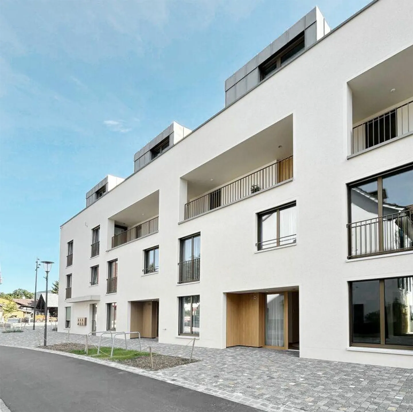 Charmante Maisonettewohnung mit eigenem Garten im Herzen von Reinach - Foto 9 von 9