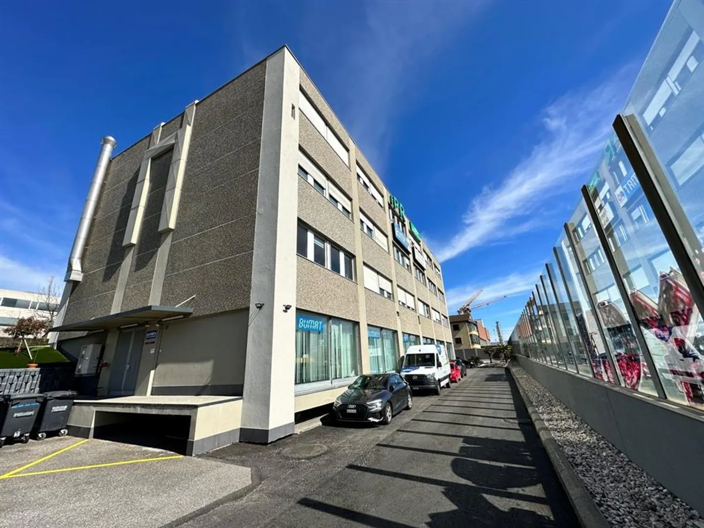 Parkplatz zur Miete in Lonay - Foto 2 von 2