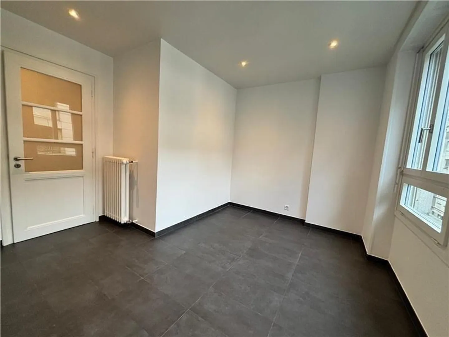 Wunderschöne, vollständig renovierte Wohnung im Herzen von Champel - Foto 4 von 12