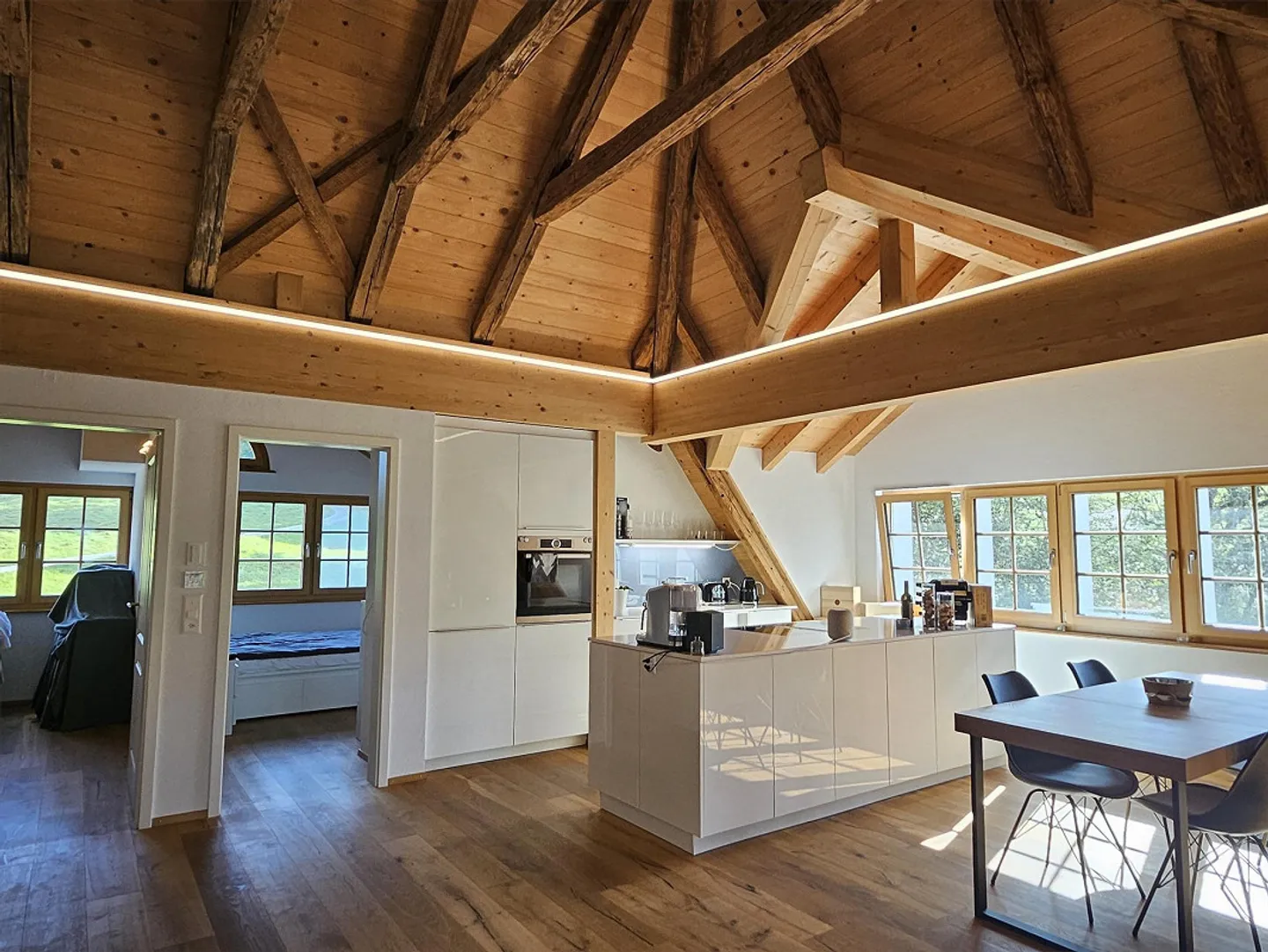 Superbe appartement, idylliquement situé au bord de la rivière - Photo 4 sur 12