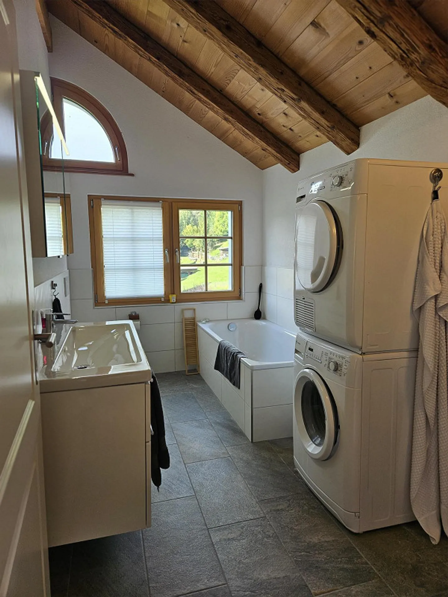 Superbe appartement, idylliquement situé au bord de la rivière - Photo 7 sur 12