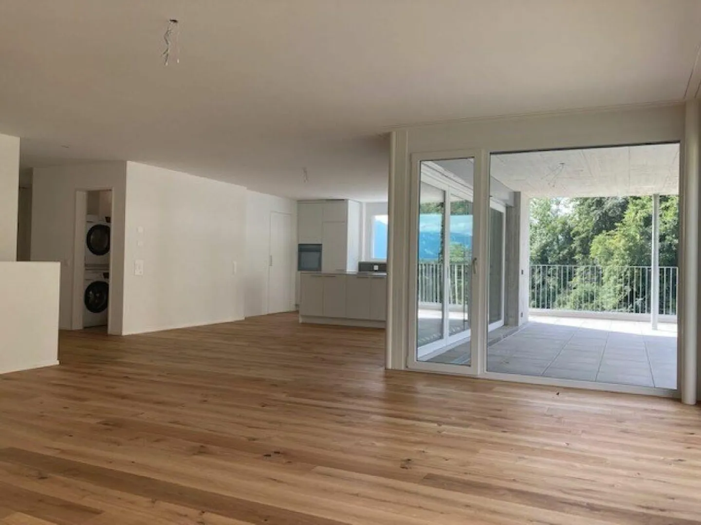 Ampio e luminoso appartamento duplex di 4,5 locali con contratto di affitto - Foto 10 di 19