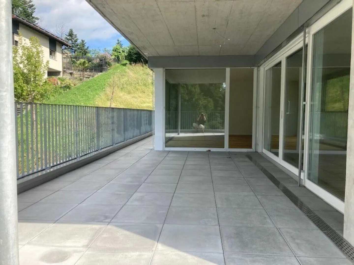 Ampio e luminoso appartamento duplex di 4,5 locali con contratto di affitto - Foto 12 di 19