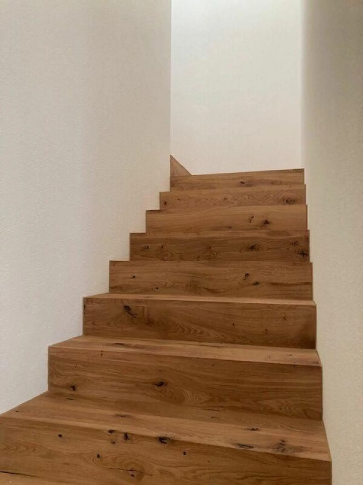 Ampio e luminoso appartamento duplex di 4,5 locali con contratto di affitto - Foto 16 di 19