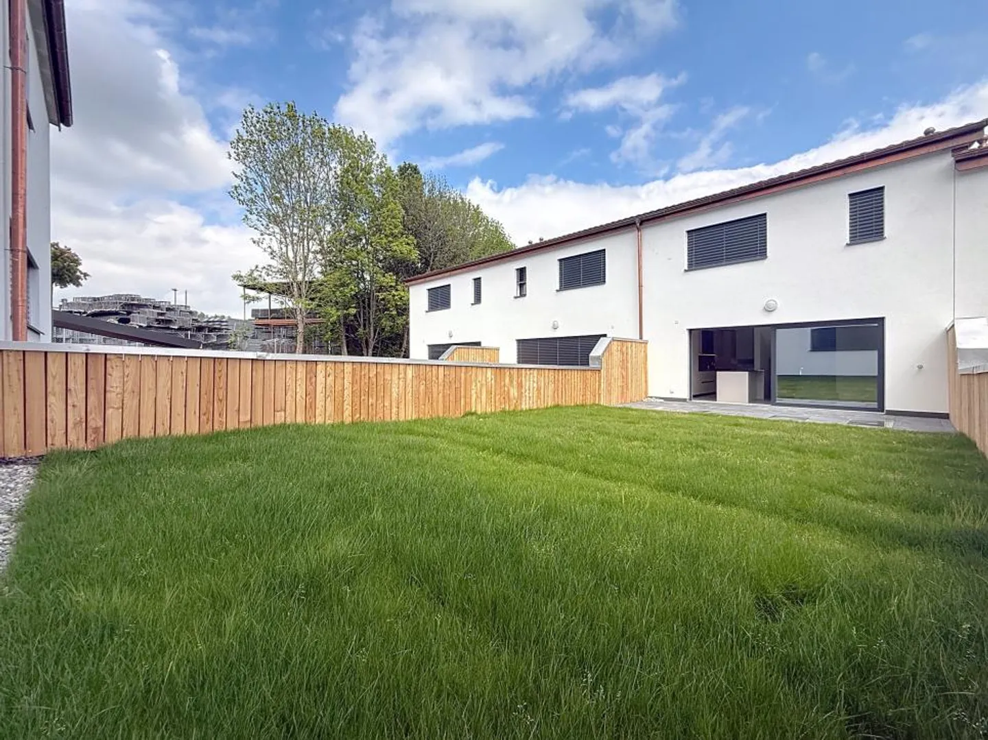 Semi-detached house for rent - Photo 1 of 13