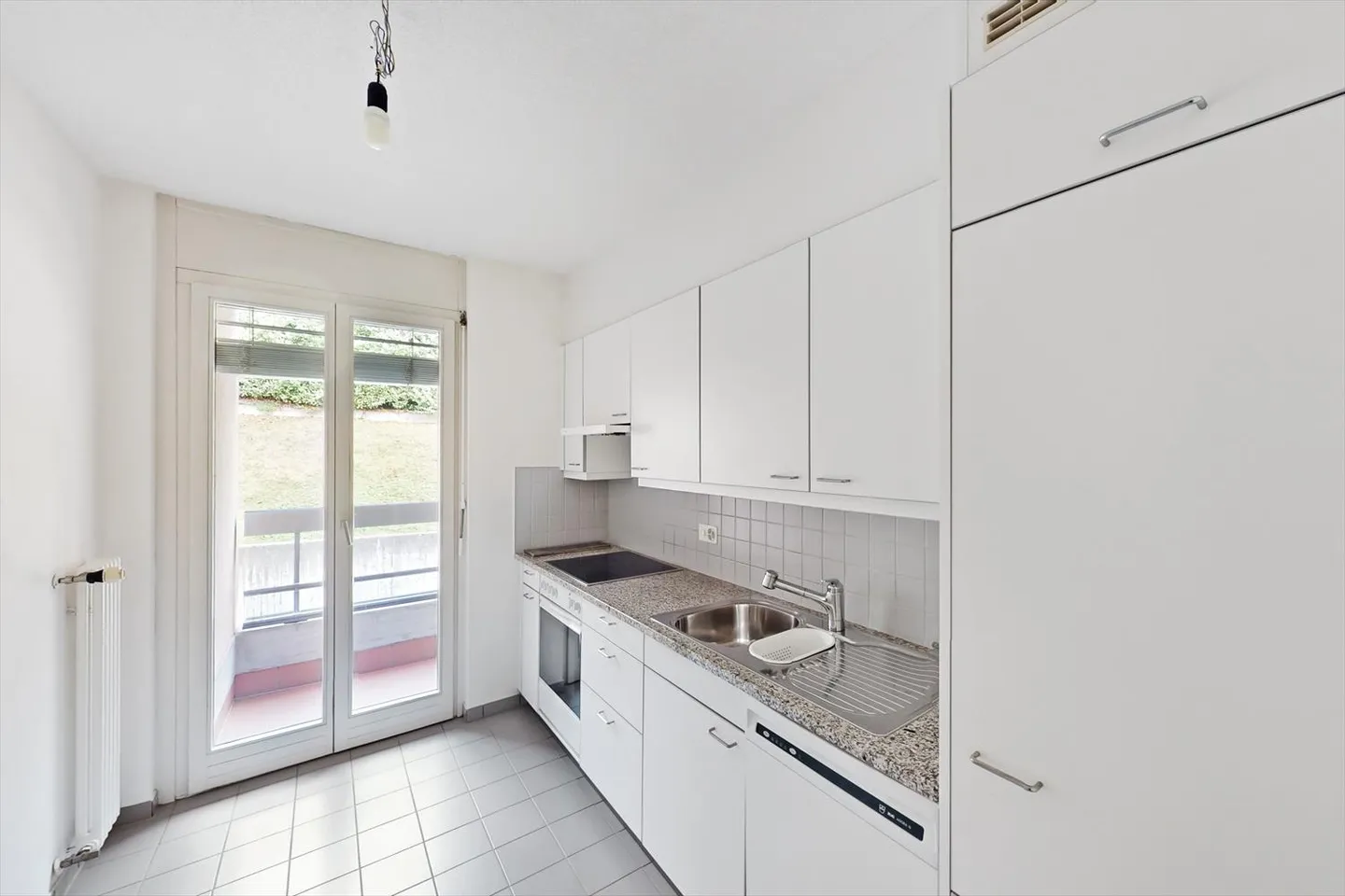 Apartment for rent - Photo 6 of 8