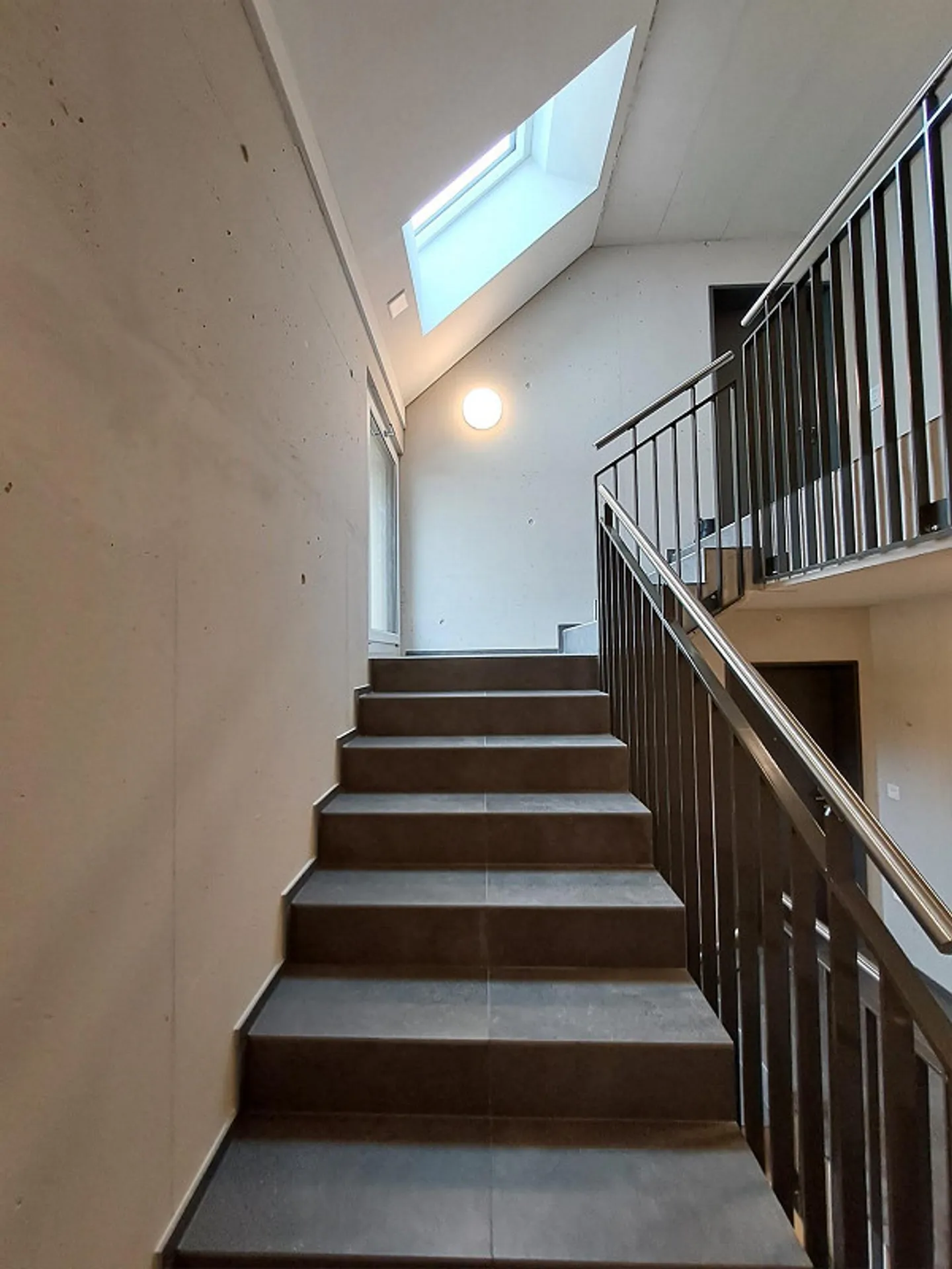 Appartamento nuovo di 4,5 stanze - Foto 3 di 12