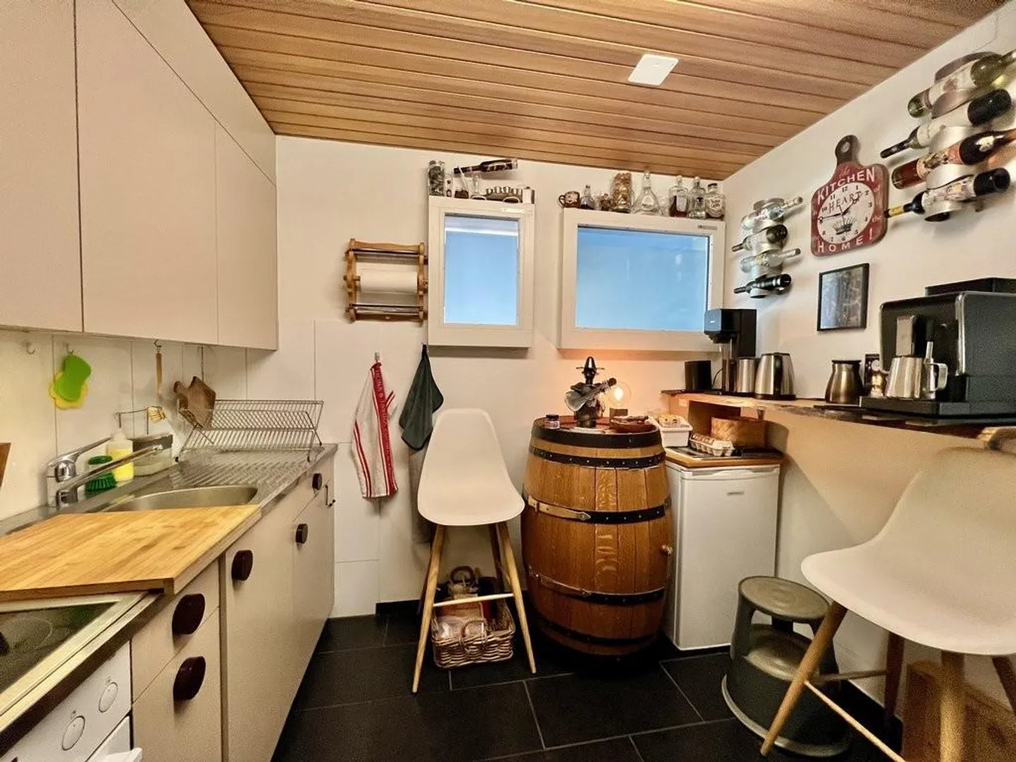 10 minutes à pied du centre-ville et de la gare principale - Photo 3 sur 9