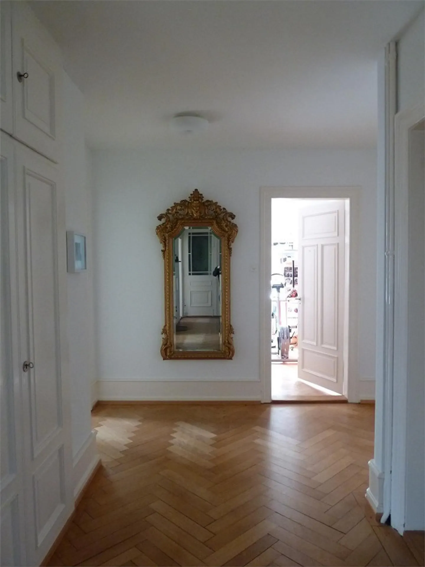 Art Nouveau Apartment at Rosenberg - Photo 6 of 14