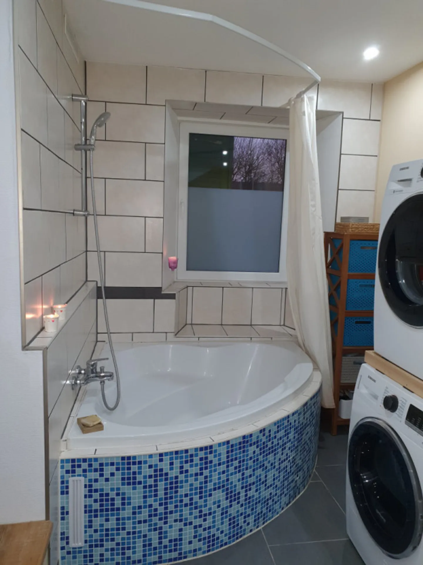 Eco-friendly family home where life is good - Photo 5 of 6