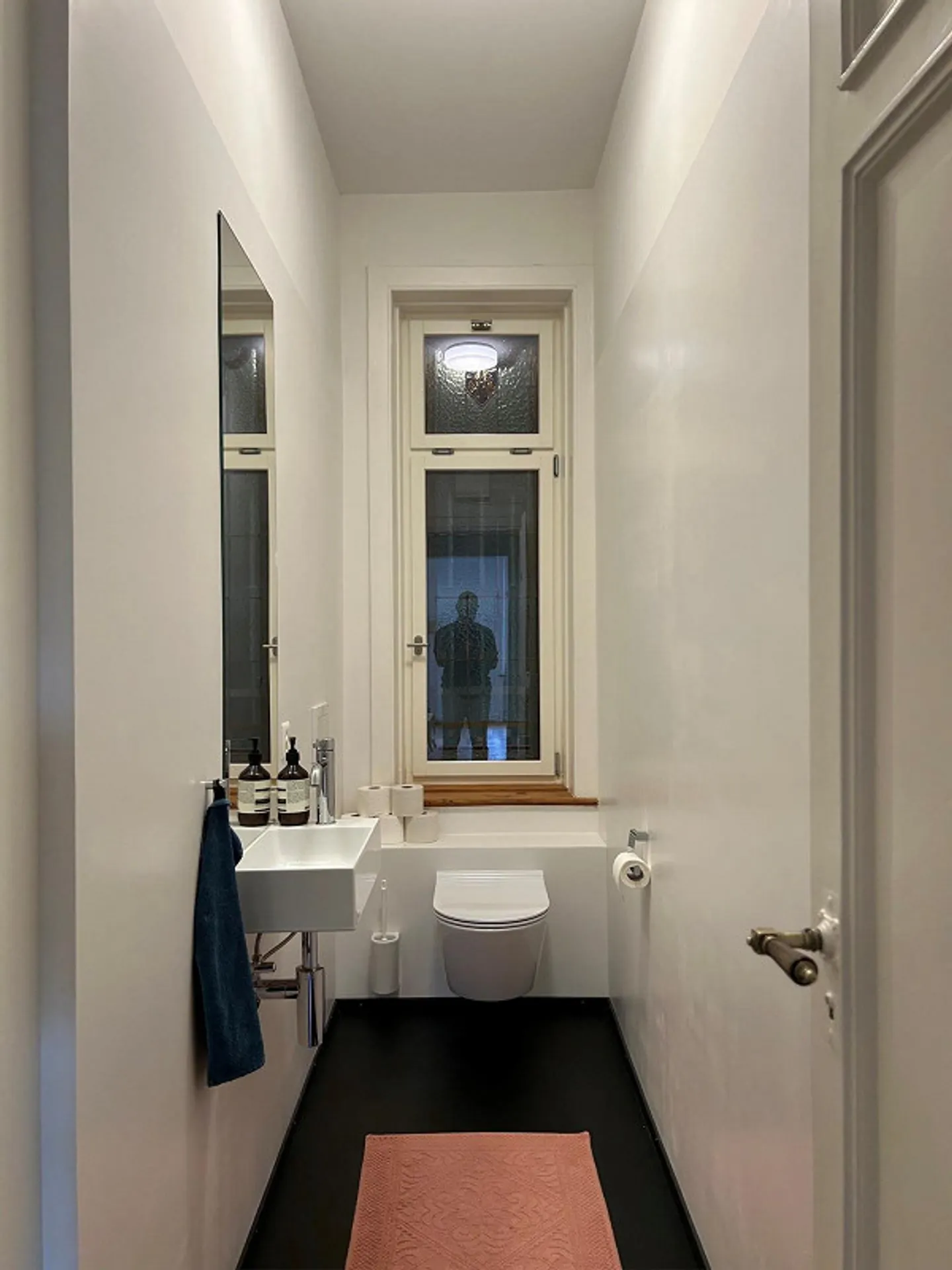 Art Nouveau Apartment at Rosenberg - Photo 12 of 14