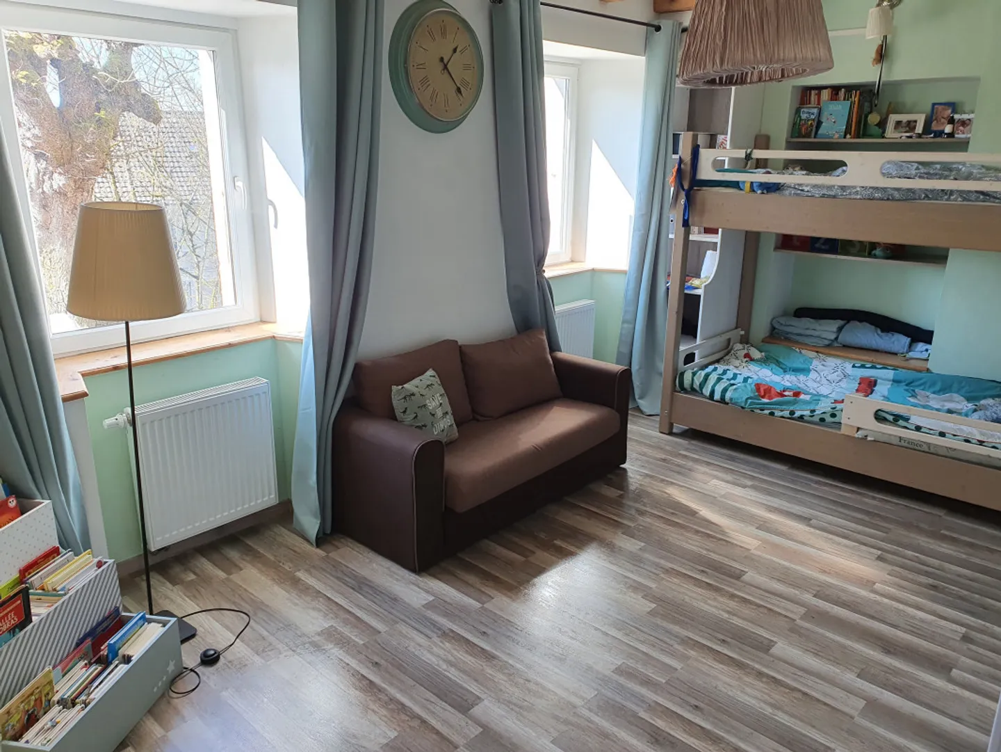 Eco-friendly family home where life is good - Photo 4 of 6