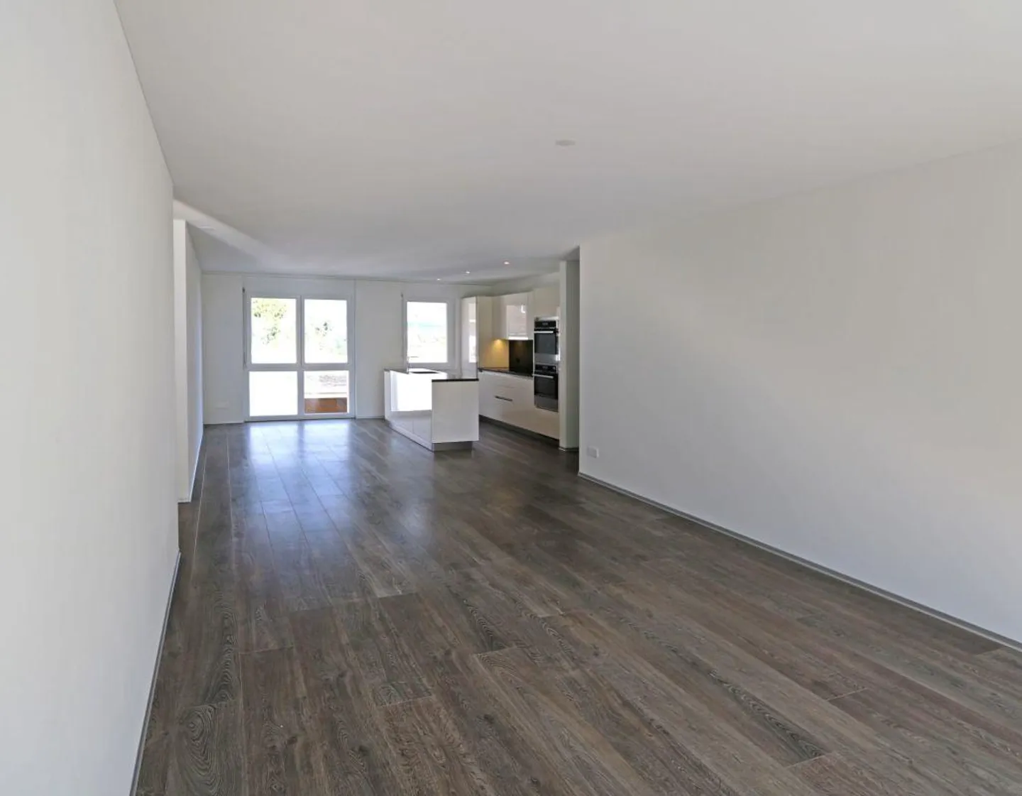 Are you looking for a perfect family apartment in the green? - Then you are in the right place! - Photo 3 of 12