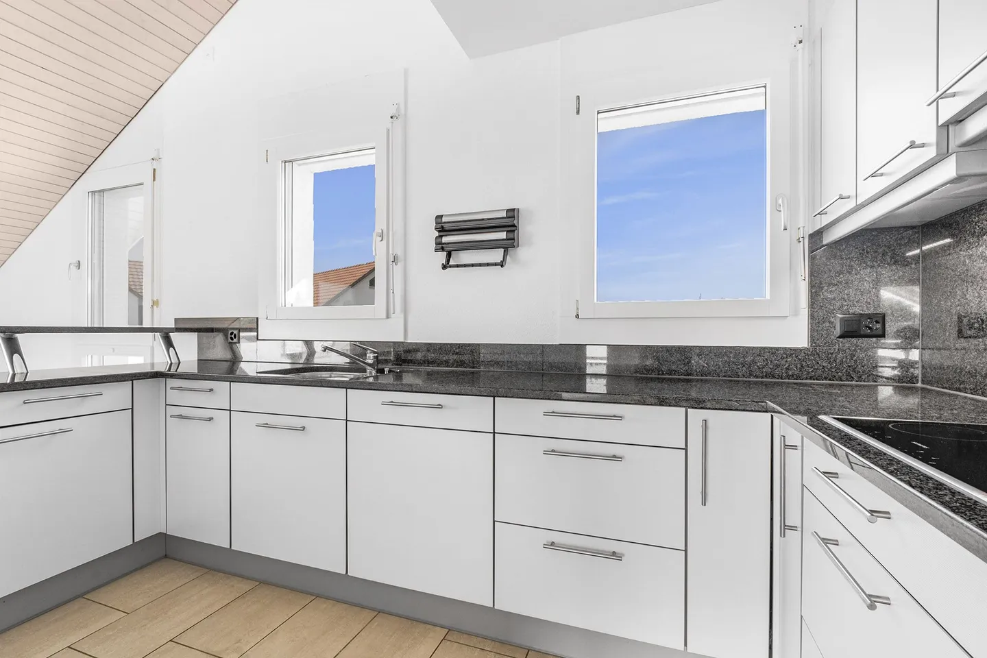 Appartement sous les toits charmant dans le vert Reusstal - Calme. Vue dégagée. Qualité de vie... - Photo 6 sur 13