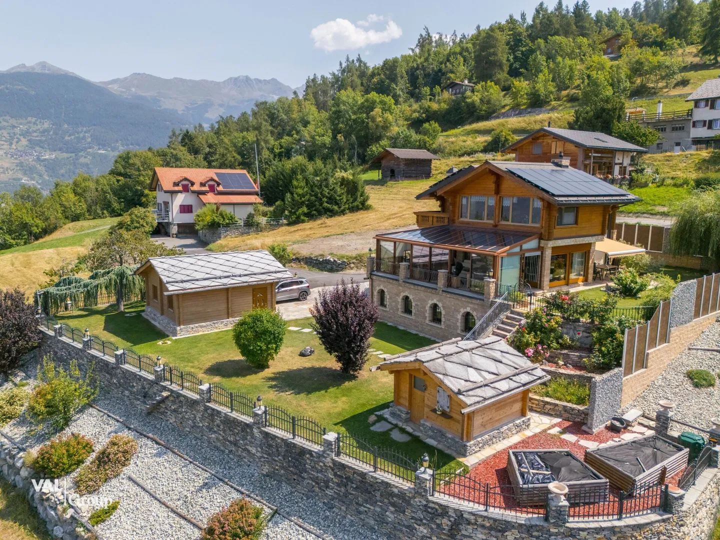 Chalet for sale - Photo 1 of 13