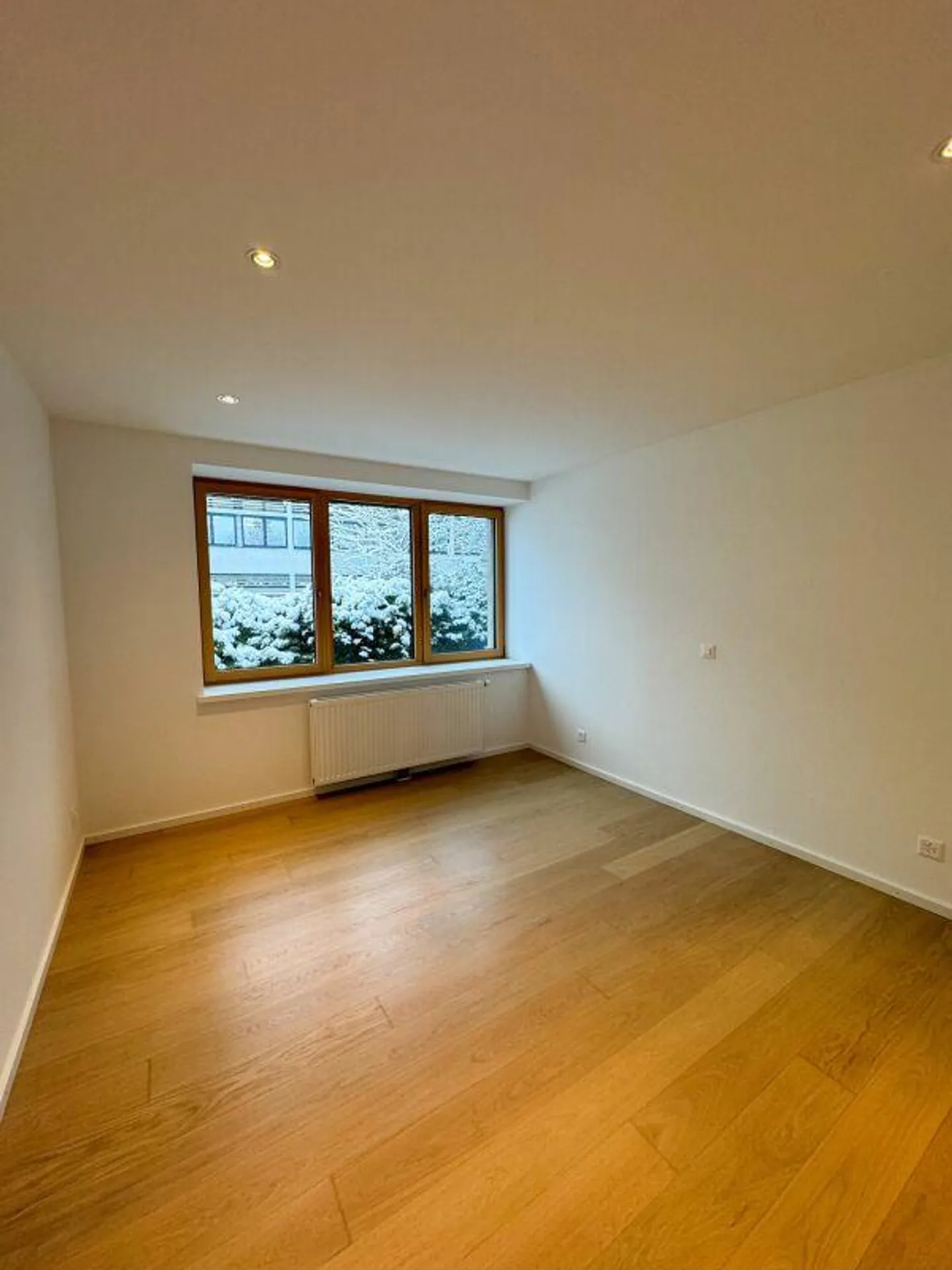 Appartamento esclusivo di 3,5 locali con grande terrazza in una posizione tranquilla di prima scelta... - Foto 8 di 11