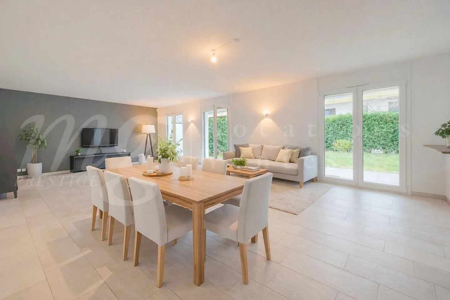 SUPERBE APPARTEMENT 7 CHAMBRES - DANS LE DESSUS - AVEC UN GRAND JARDIN PRIVÉ D'ENVIRON 340 M2 - 4 CHAMBRES - Photo 4 sur 9