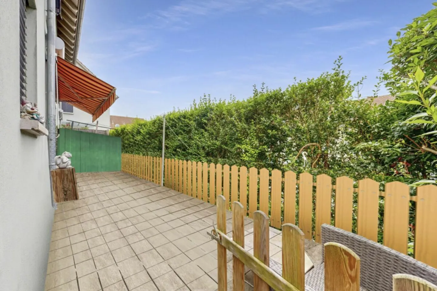 Affordable condominium with terrace and outdoor parking space - Photo 12 of 18