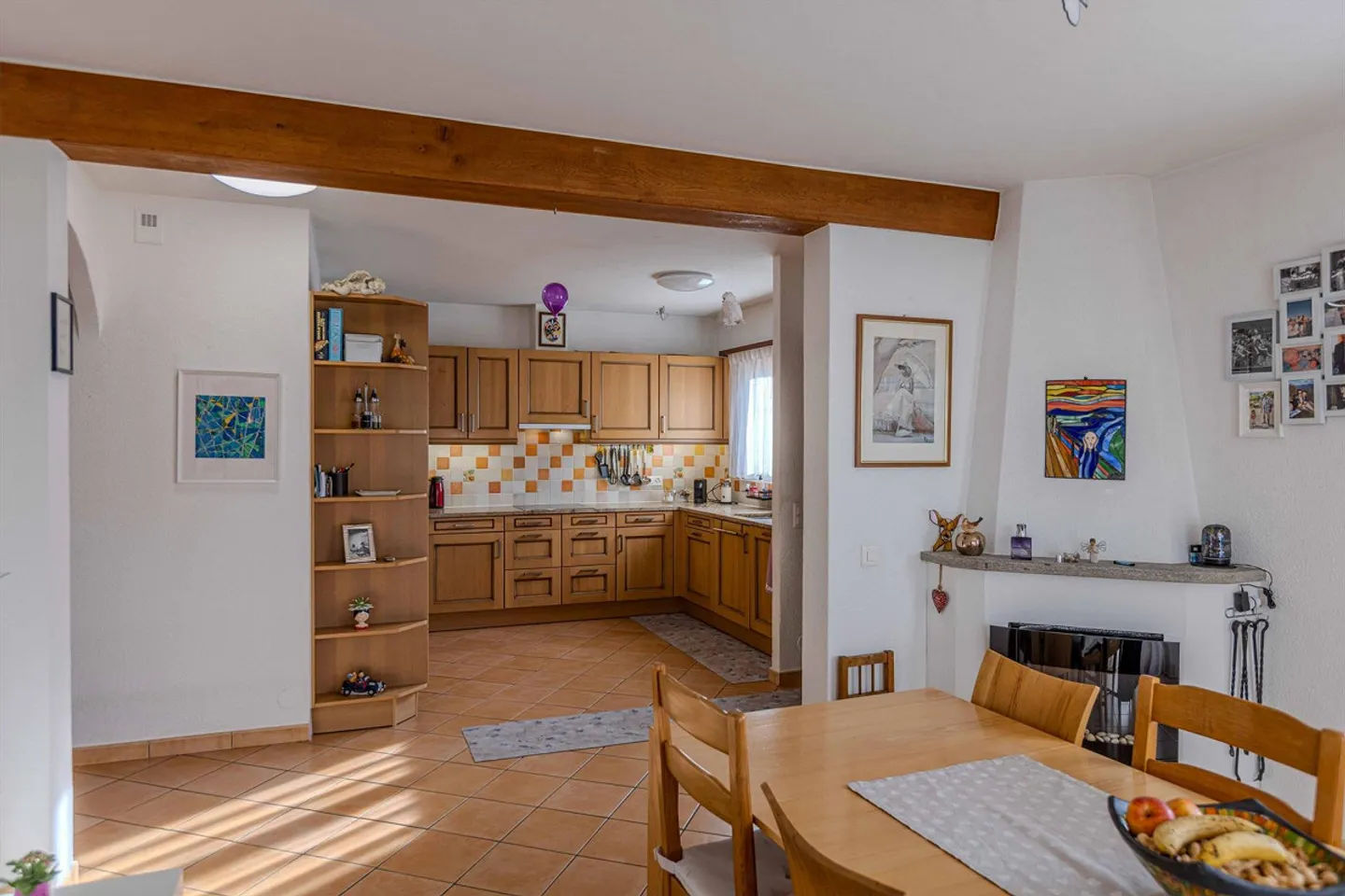 GERÄUMIGE VILLA MIT 6,5 ZIMMERN IM GRÜNEN IN MALCANTONE - Foto 2 von 9