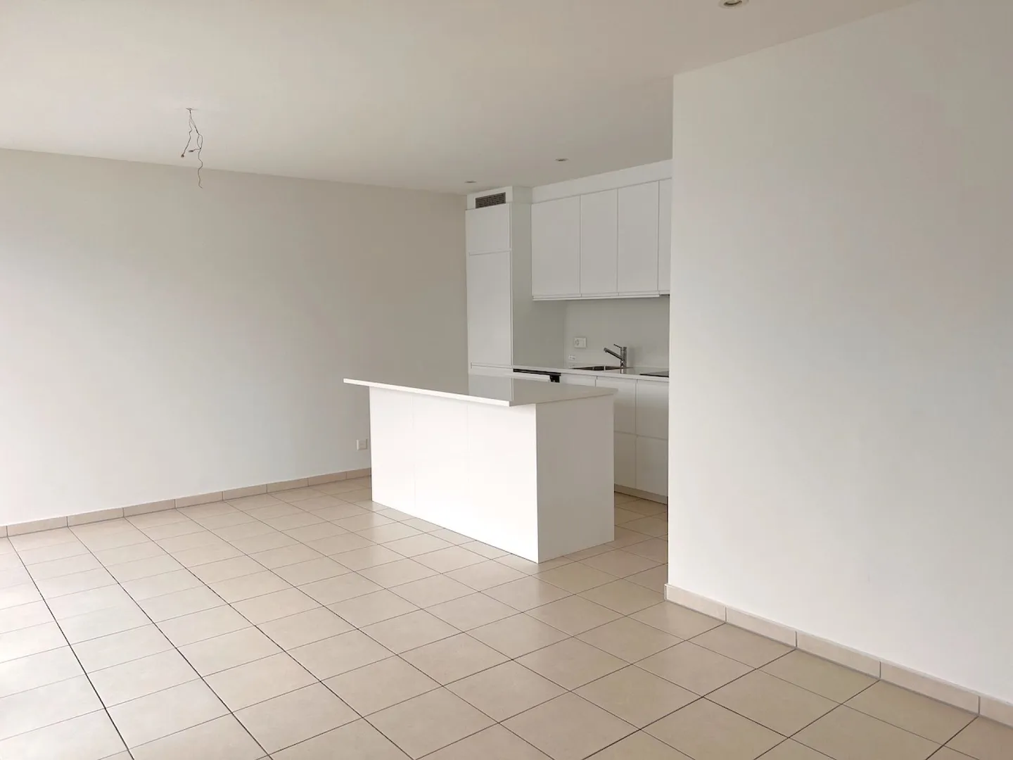 Helle 3.5 Zimerwohnung an bequemer Lage - Foto 7 von 12