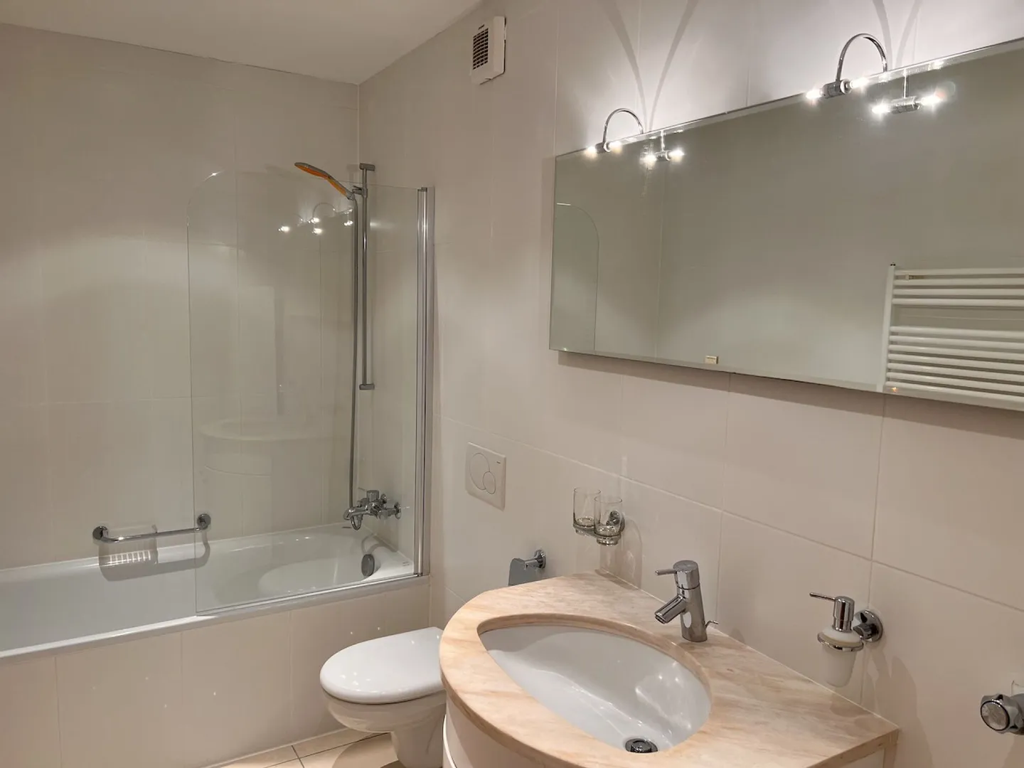 Helle 3.5 Zimerwohnung an bequemer Lage - Foto 11 von 12