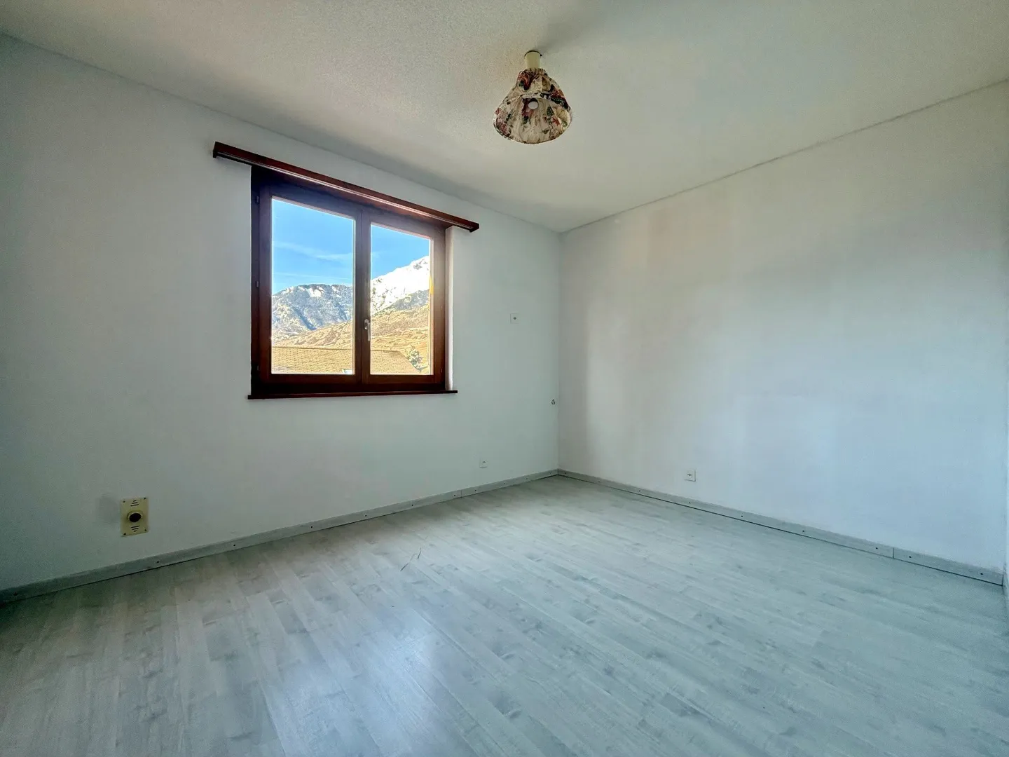 Appartamento spazioso con terrazza - Foto 9 di 11