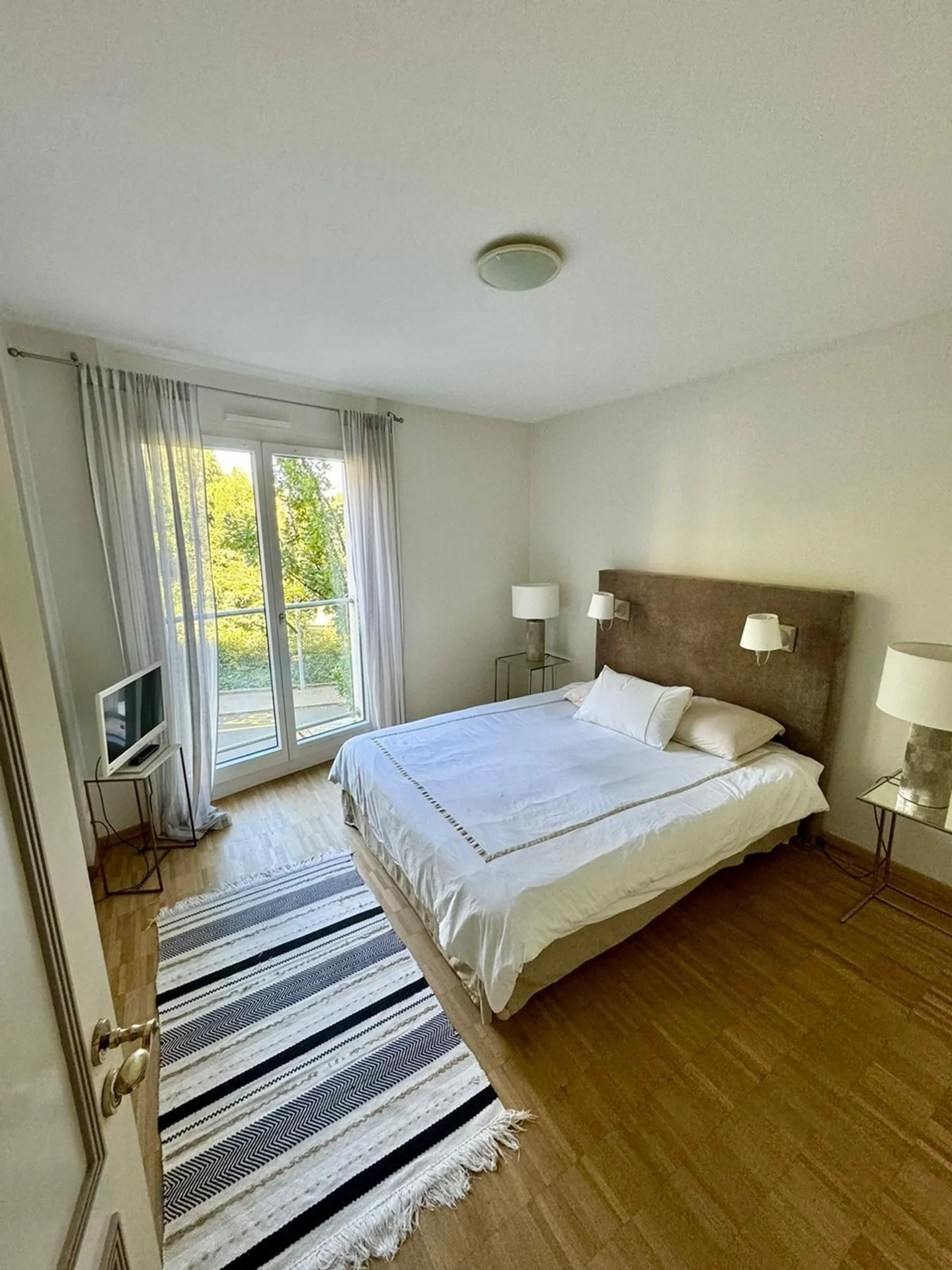 Luxuswohnung 130 m² alles inklusive Komfort und Modernität im Herzen der Stadt in Versoix - Foto 4 von 11