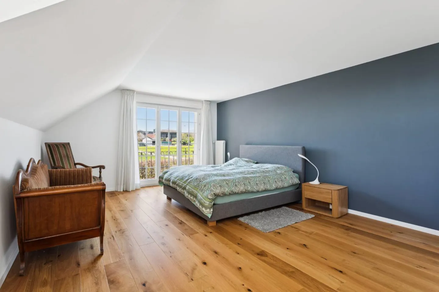 Comfort and Serenity: Renovated Family House with Pool and Outdoor Area - Photo 8 of 9