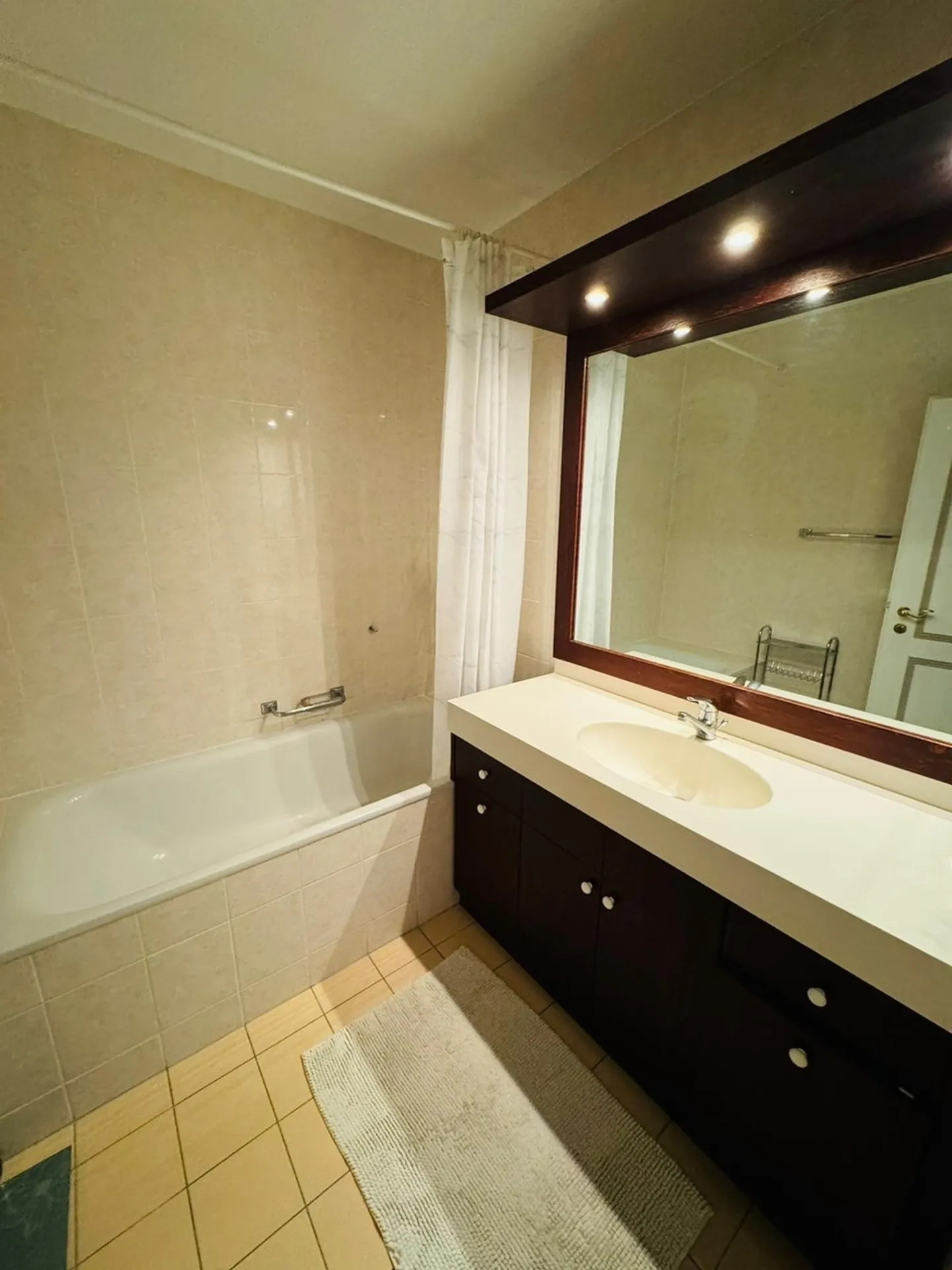 Luxuswohnung 130 m² alles inklusive Komfort und Modernität im Herzen der Stadt in Versoix - Foto 7 von 11