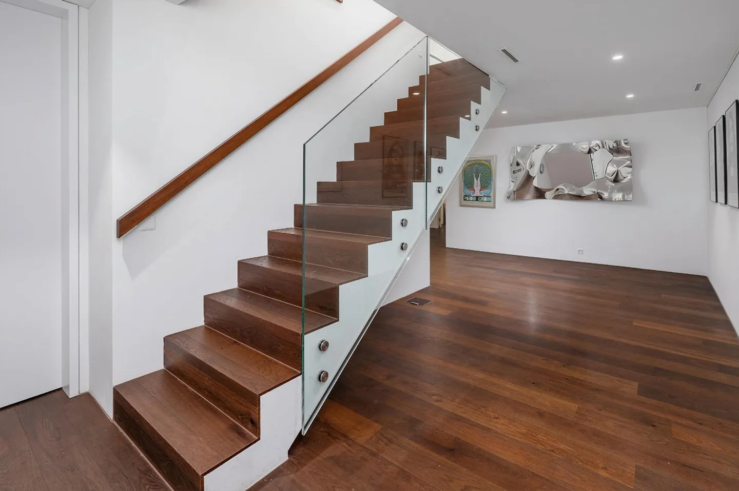 Newly built garden maisonette apartment at Klusplatz - Photo 4 of 8