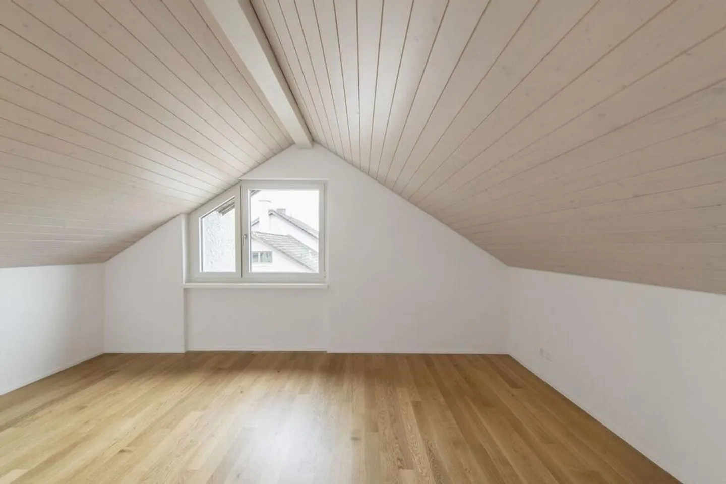 Grosszügige 4.5-Zimmer-Maisonettewohnung in Bassersdorf - Foto 5 von 8