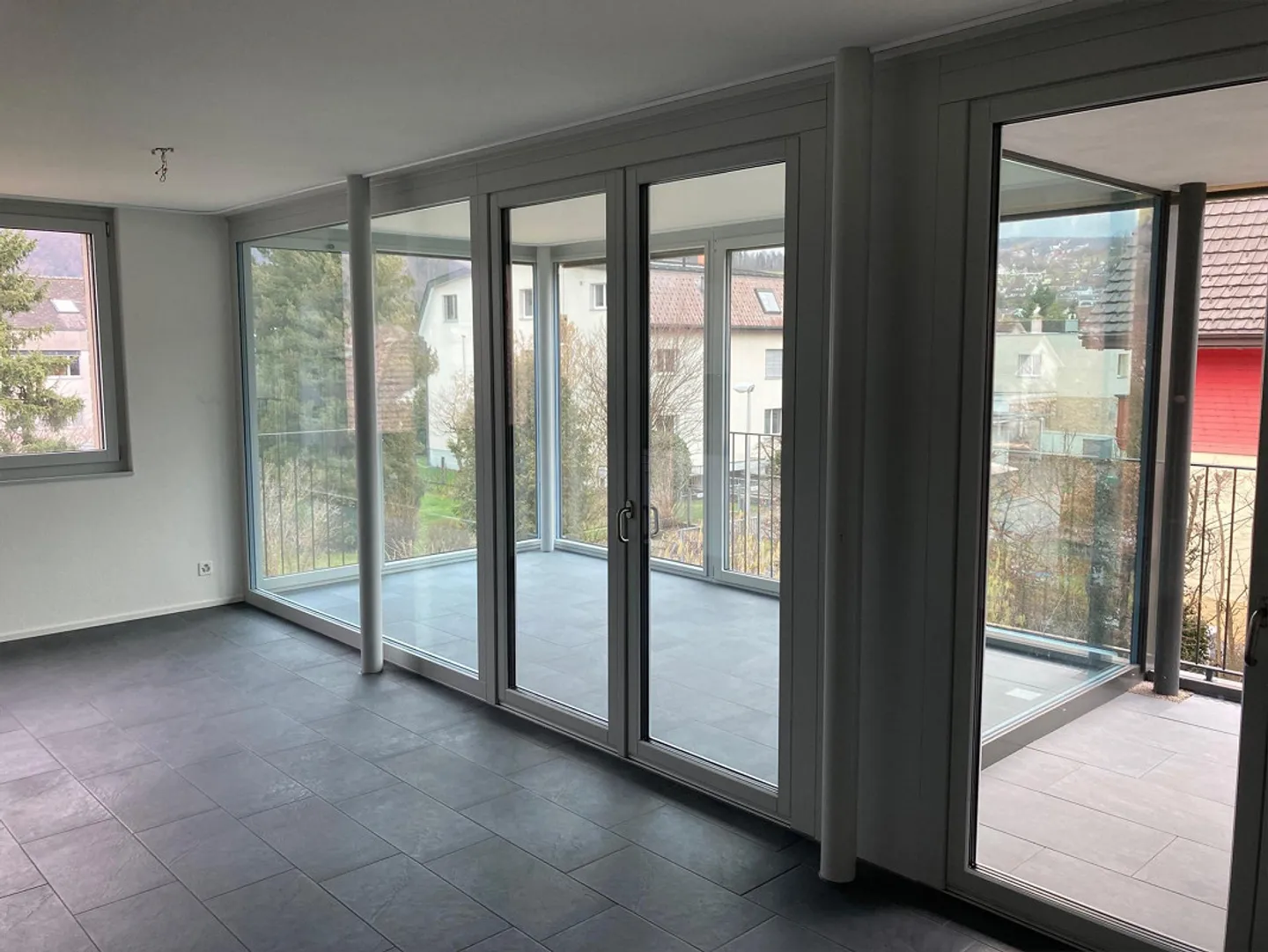 Moderne Wohnung mit Wintergarten - Foto 8 von 15