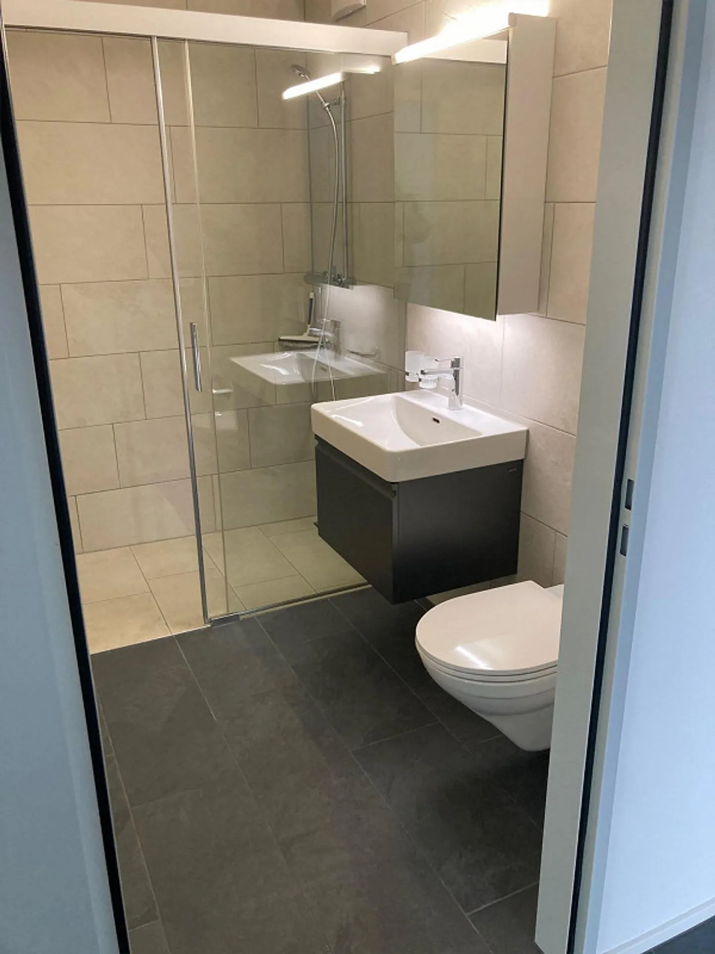 Moderne Wohnung mit Wintergarten - Foto 10 von 15