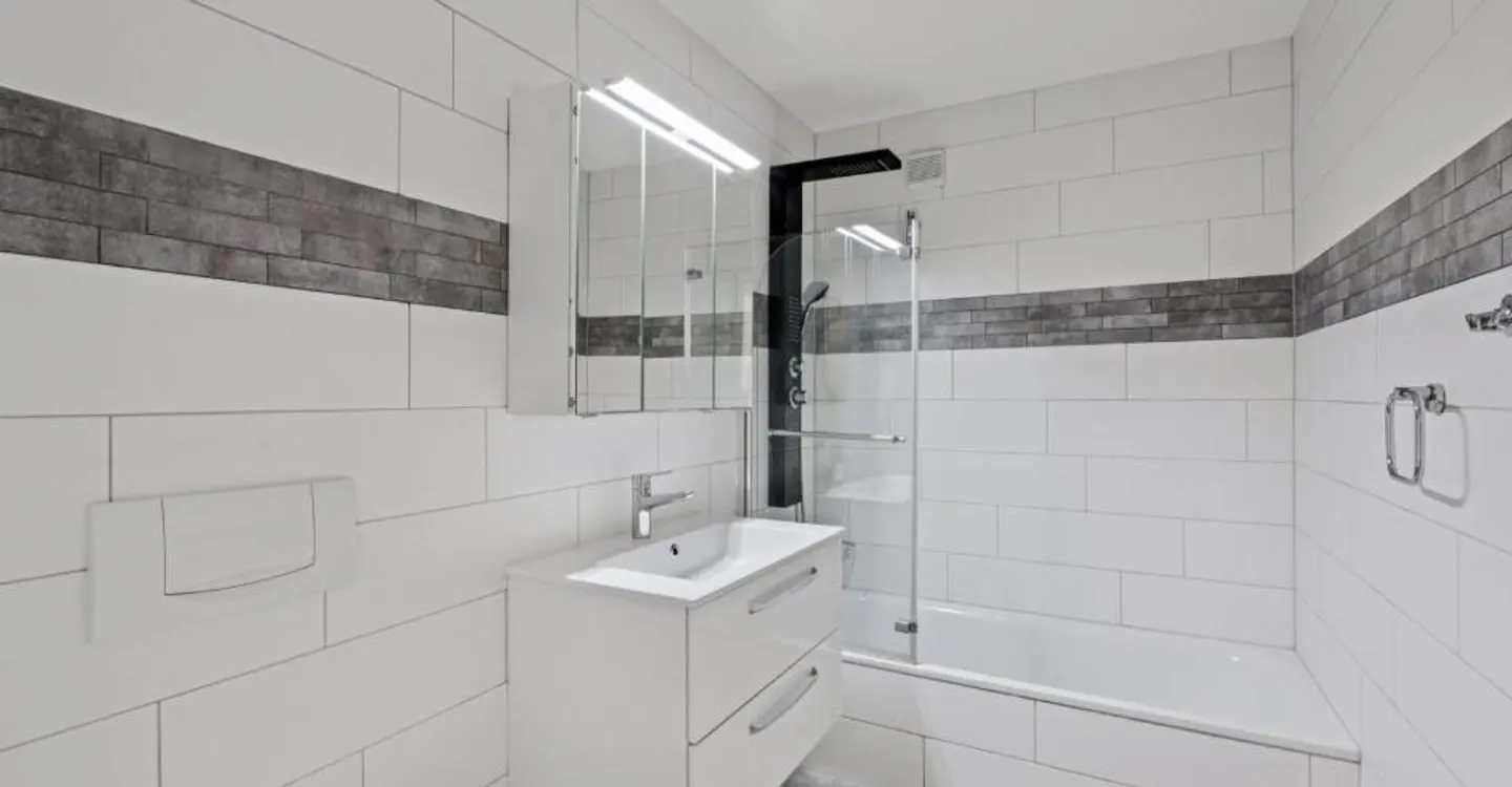 Charming Apartment in Cormondrèche - Photo 6 of 6