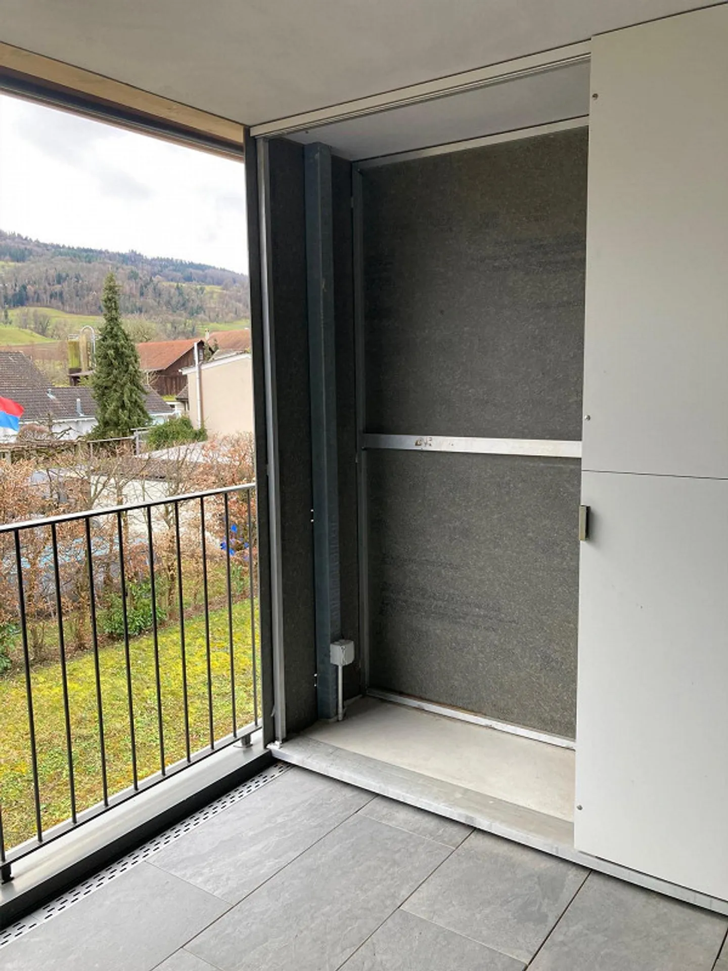 Moderne Wohnung mit Wintergarten - Foto 13 von 15