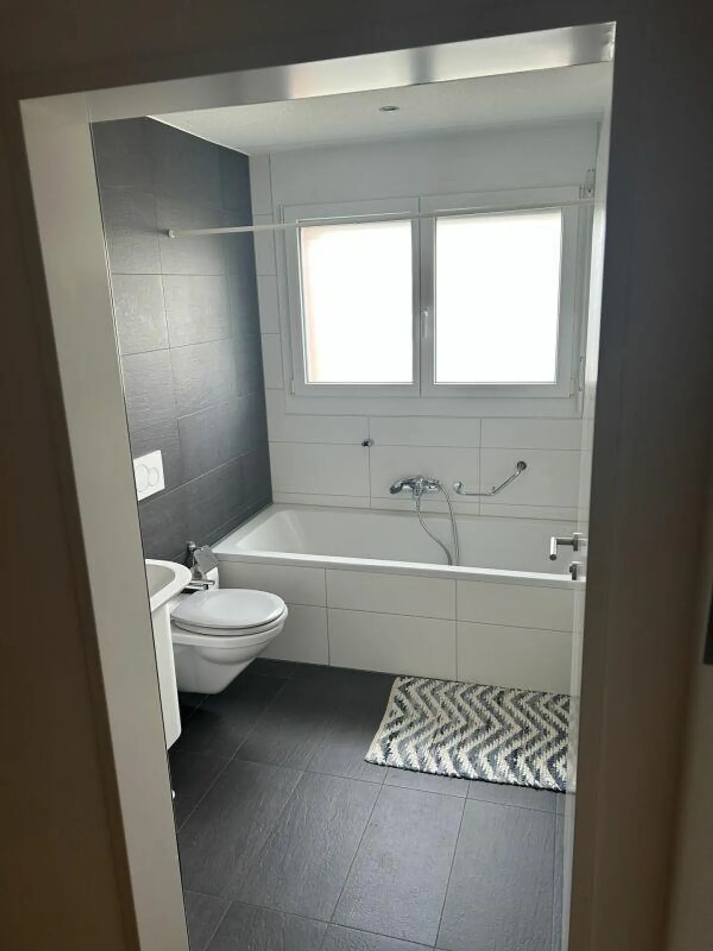 bright 3.5-room apartment - Photo 9 of 10