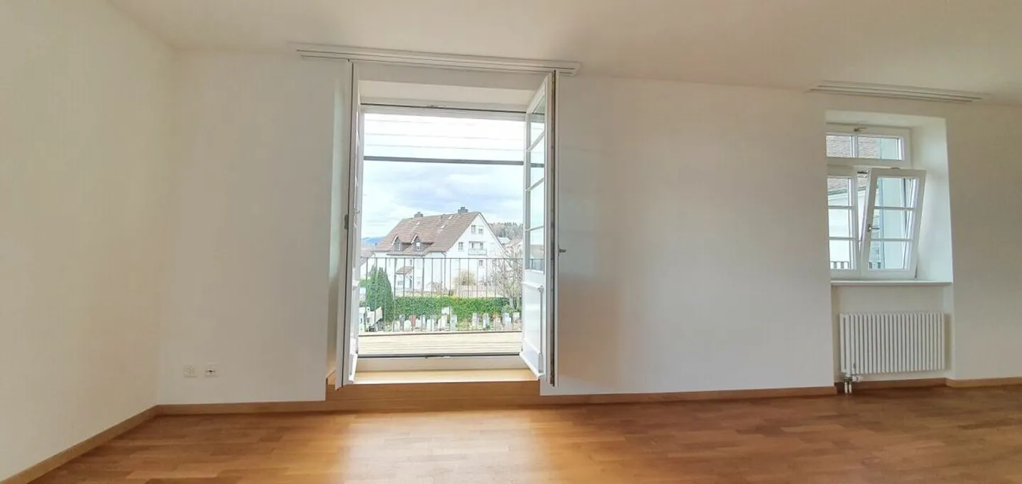 Geräumige Wohnung mit Seesicht - Foto 2 von 10