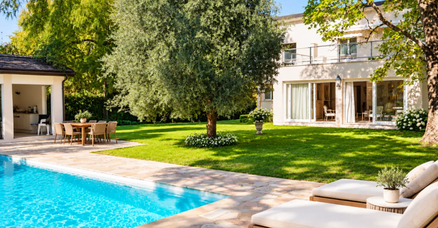 Villa indipendente con 5 camere a Corsier - Foto 1 di 9
