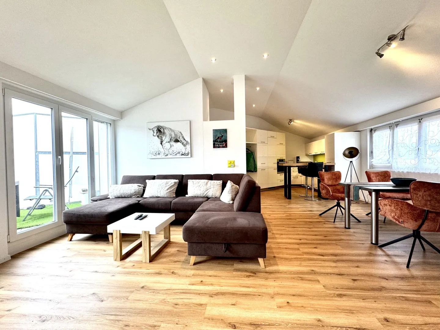 Spacious 3.5 Room Apartment in Top Condition - Photo 3 of 7