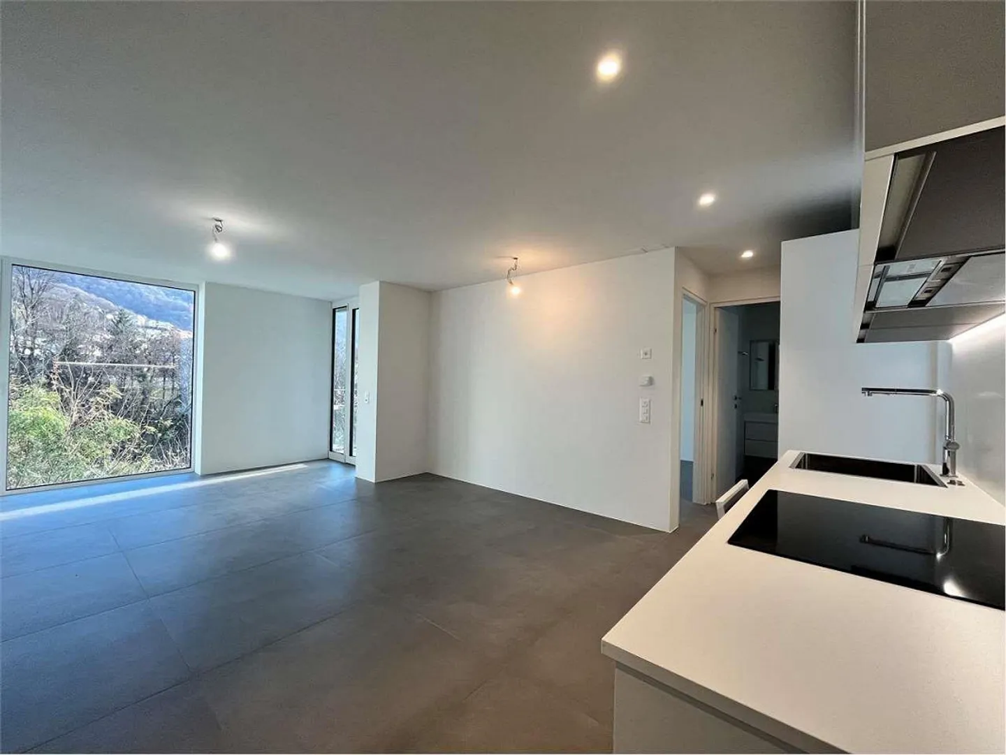 Modern 2.5-room apartment with or without garden - Photo 1 of 11