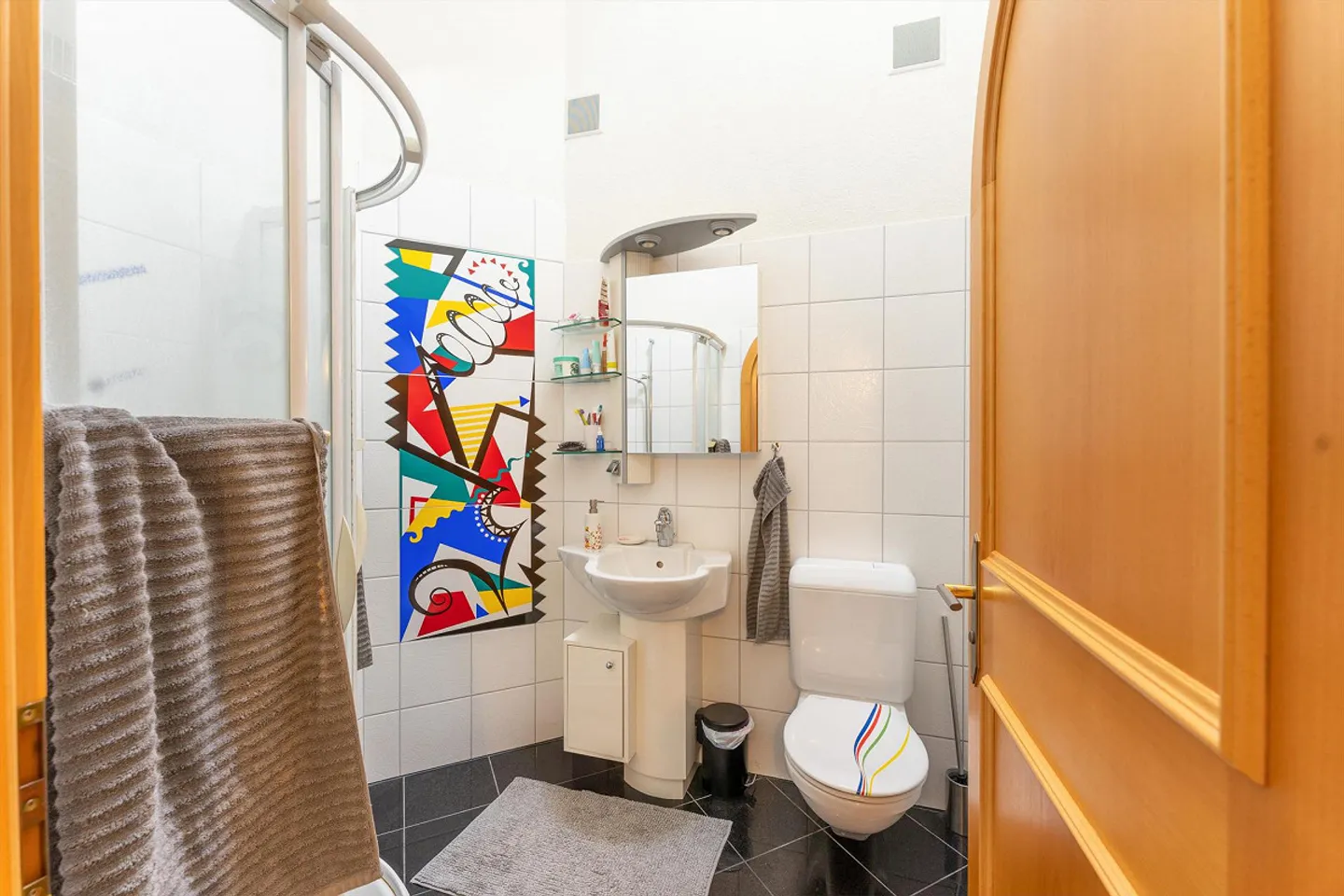 Appartement en penthouse spacieux de 5,5 pièces avec jardin d'hiver - Photo 4 sur 9