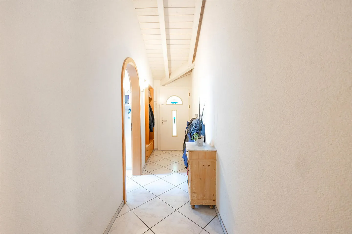 Appartement en penthouse spacieux de 5,5 pièces avec jardin d'hiver - Photo 6 sur 9