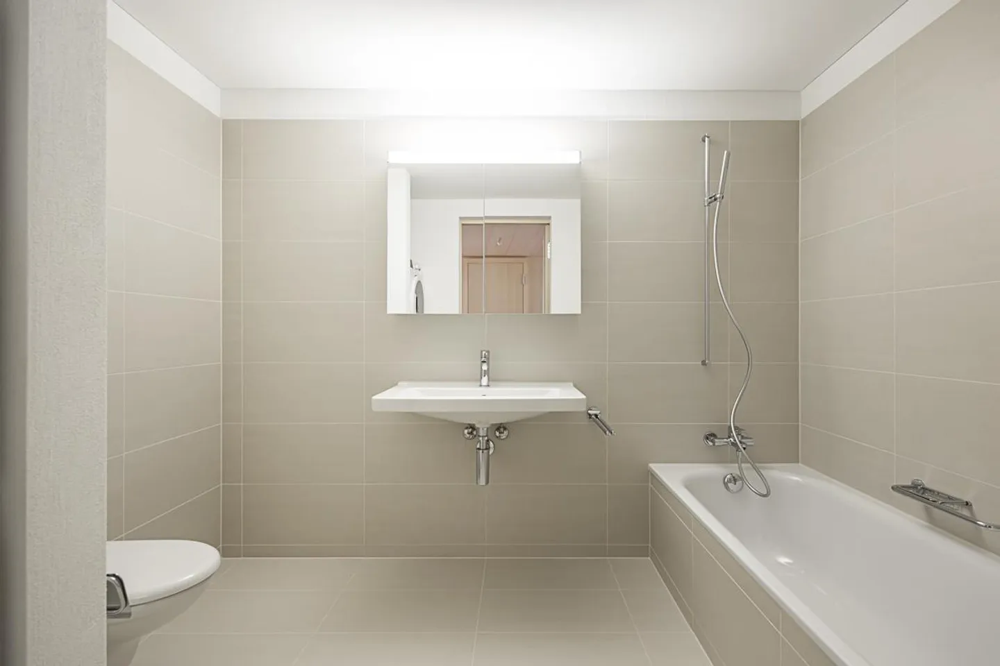 Rent without deposit - Dream apartment is looking for you! - Photo 5 of 6