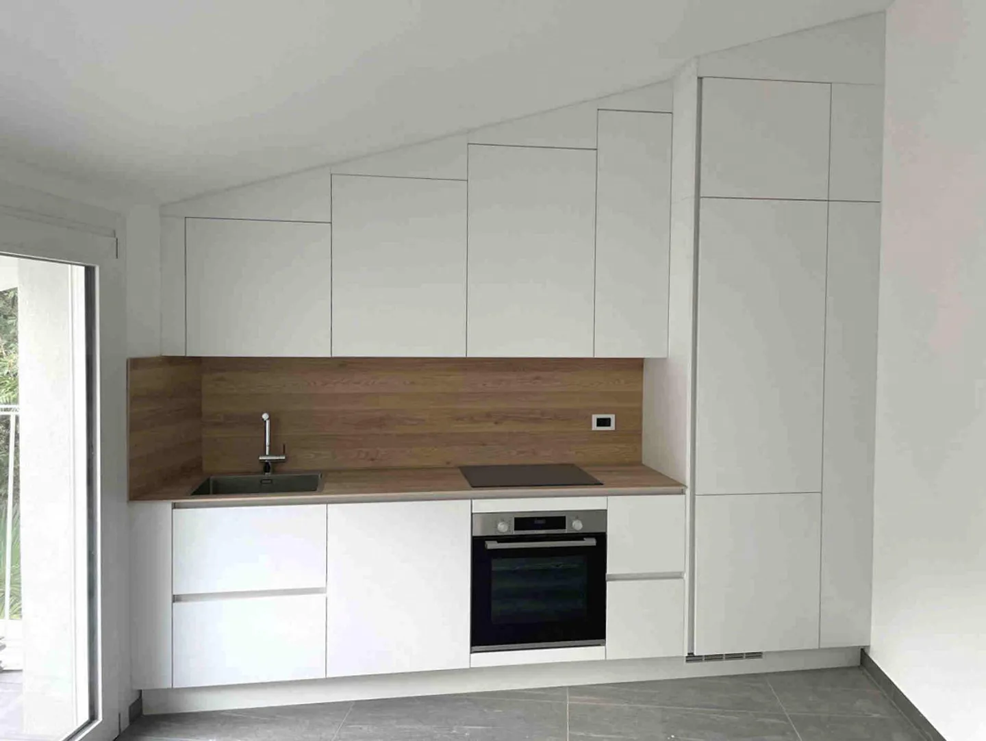 Attico in zona tranquilla e soleggiata - Foto 6 di 10